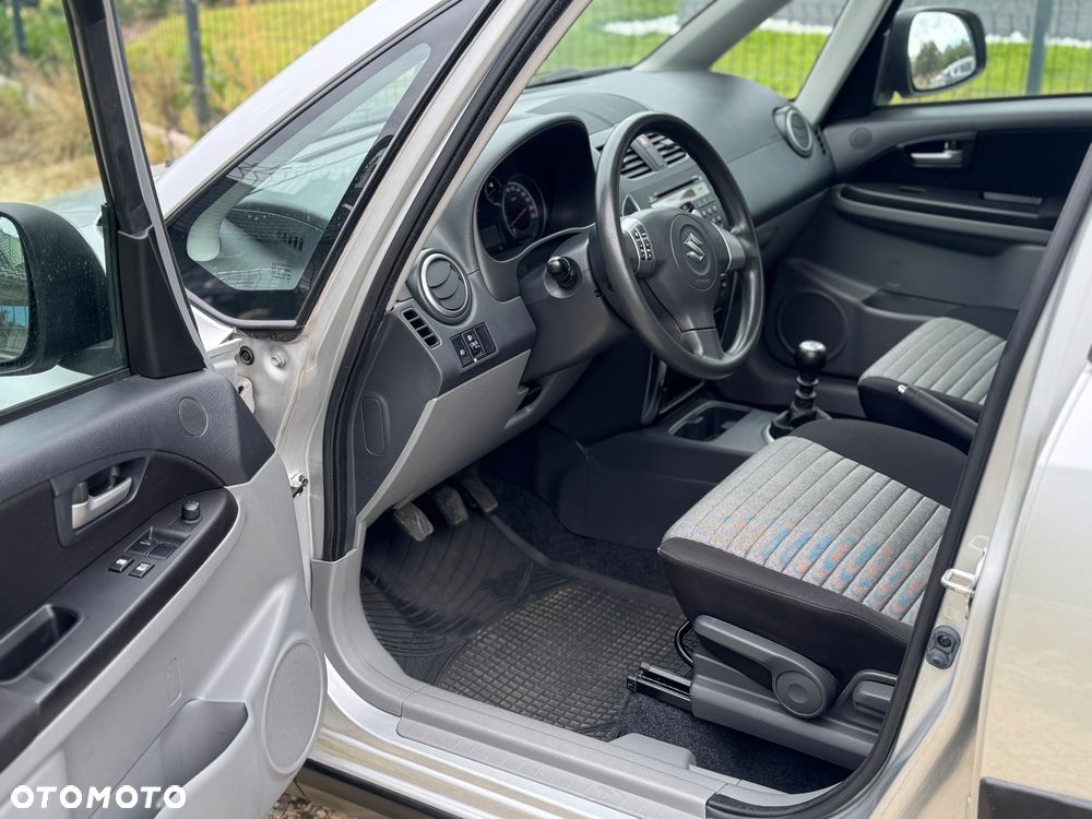 Suzuki SX4 2.0 DDiS 4x2 Style - 17