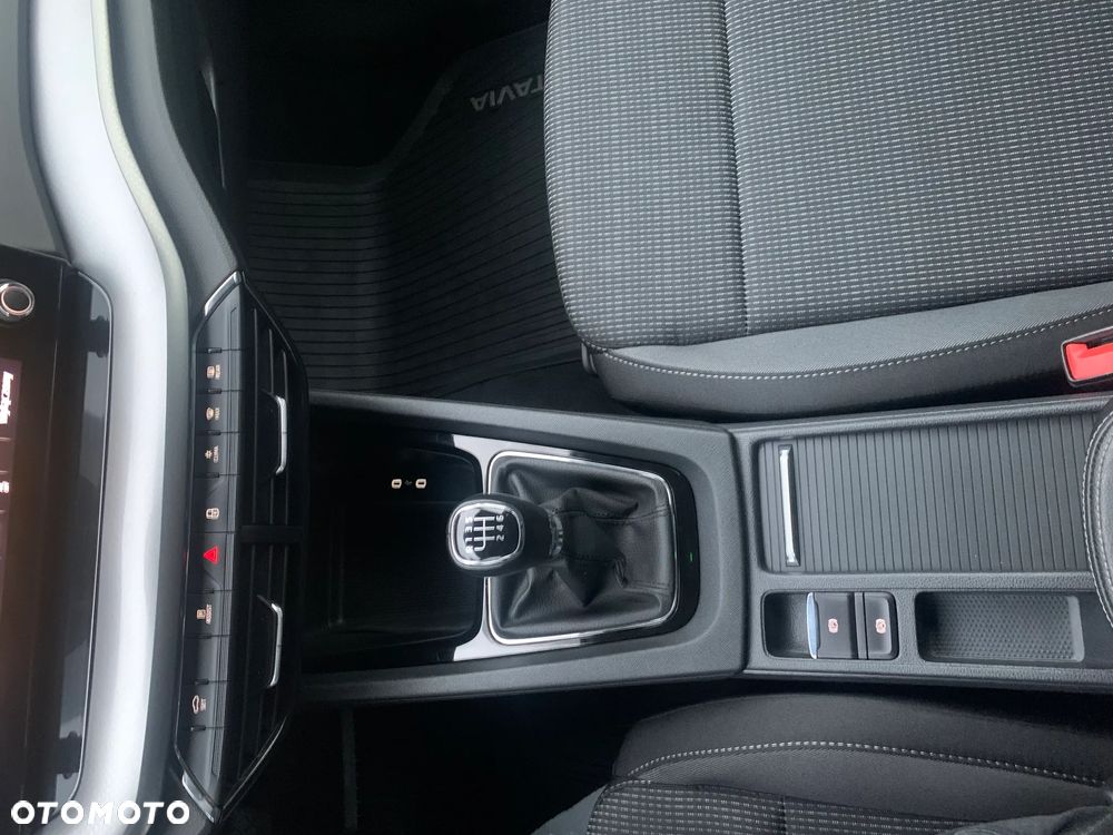 Skoda Octavia 1.5 TSI ACT Ambition - 28