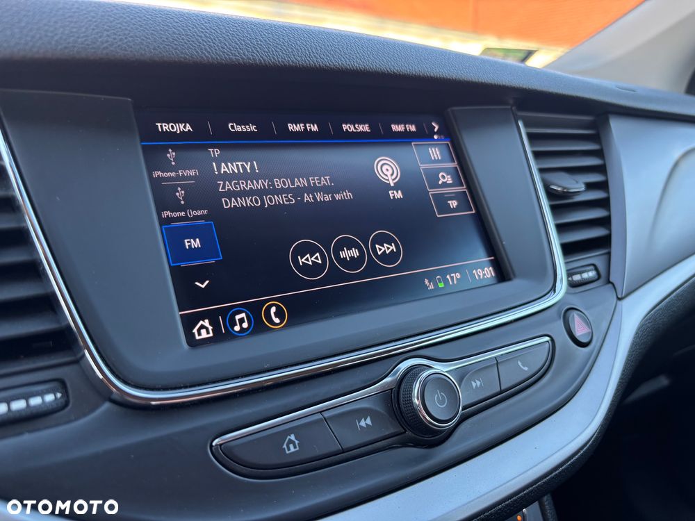 Opel Astra 1.2 T Edition S&S - 10