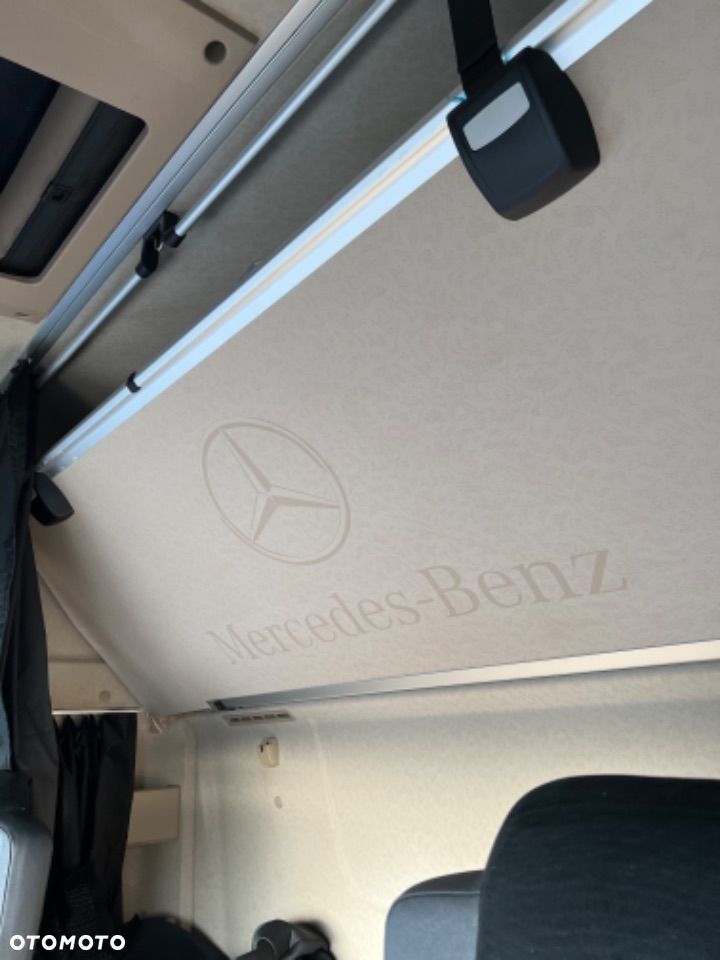 Mercedes-Benz 1845 - 10