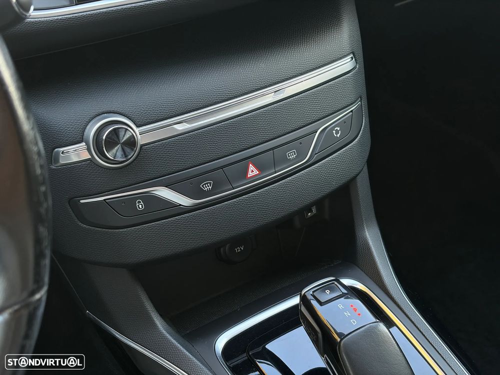 Peugeot 308 PureTech 130 GPF EAT8 Stop & Start Tech Edition - 34
