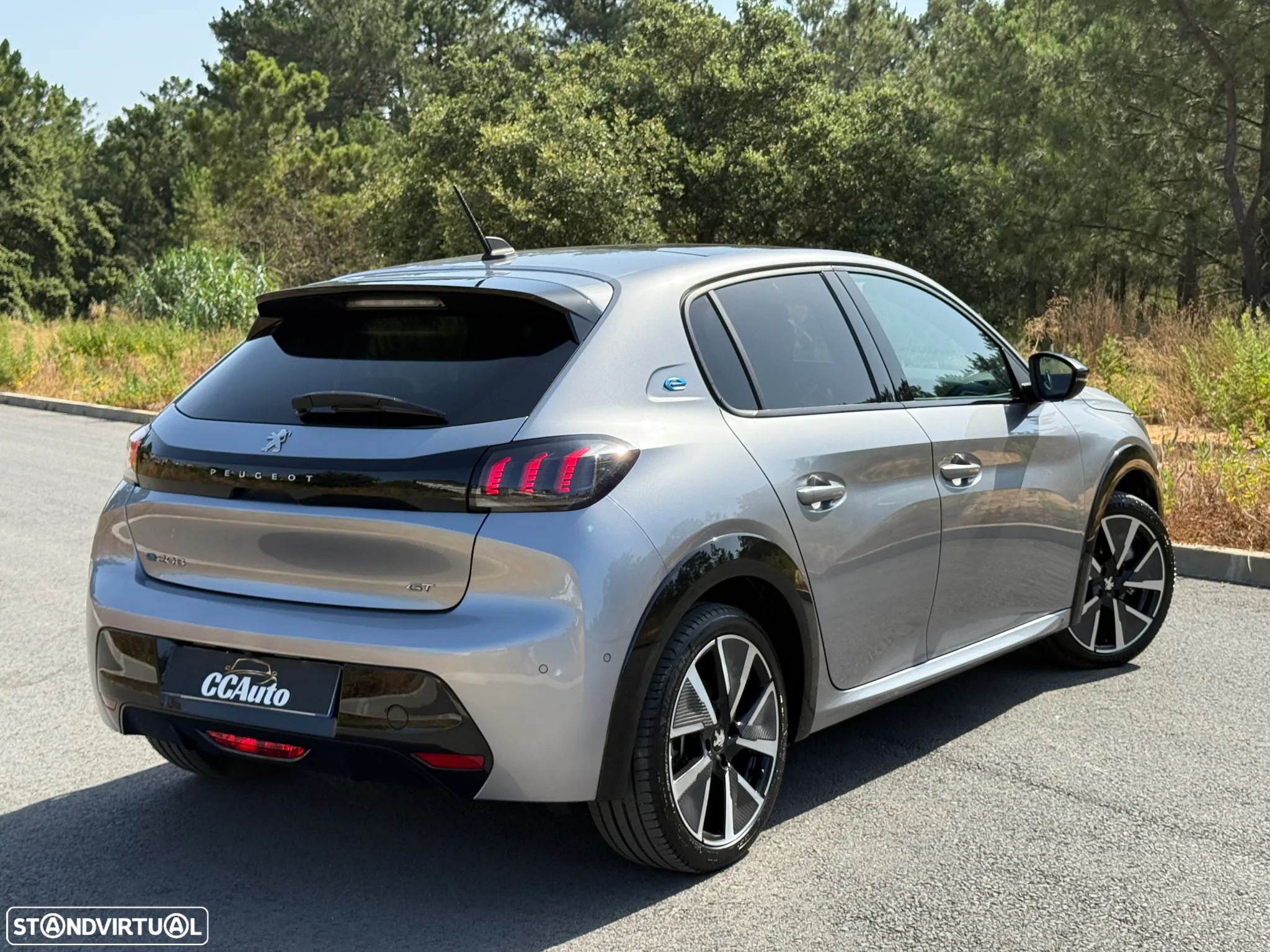 Peugeot e-208 50 kWh GT - 9