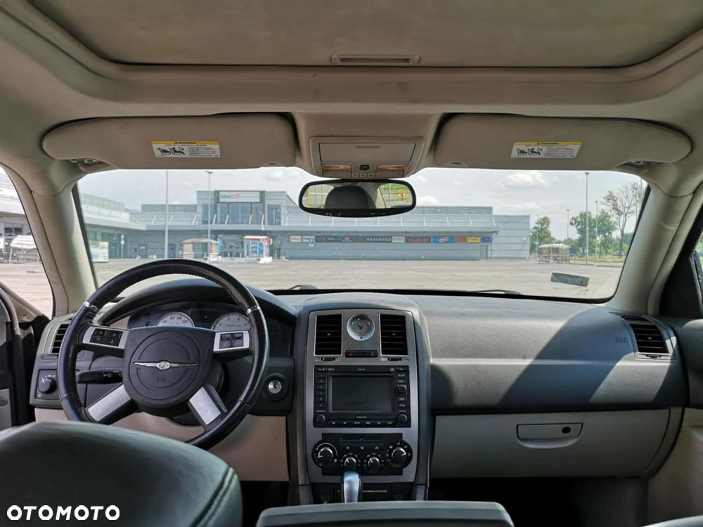 Chrysler 300C 6.1 V8 Hemi SRT8 - 4