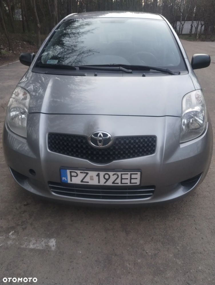 Toyota Yaris - 7