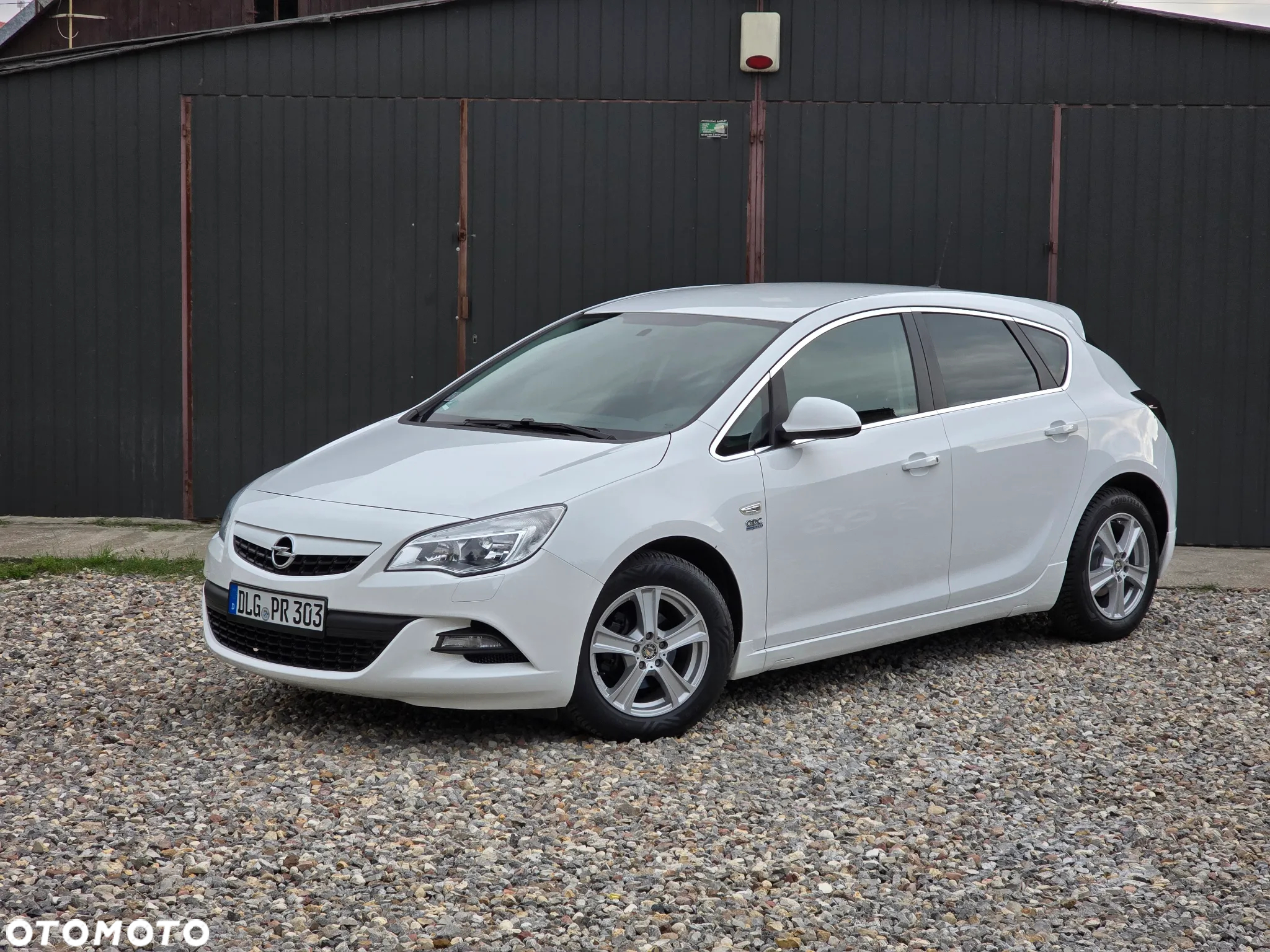 Opel Astra 1.4 Turbo Sport - 11