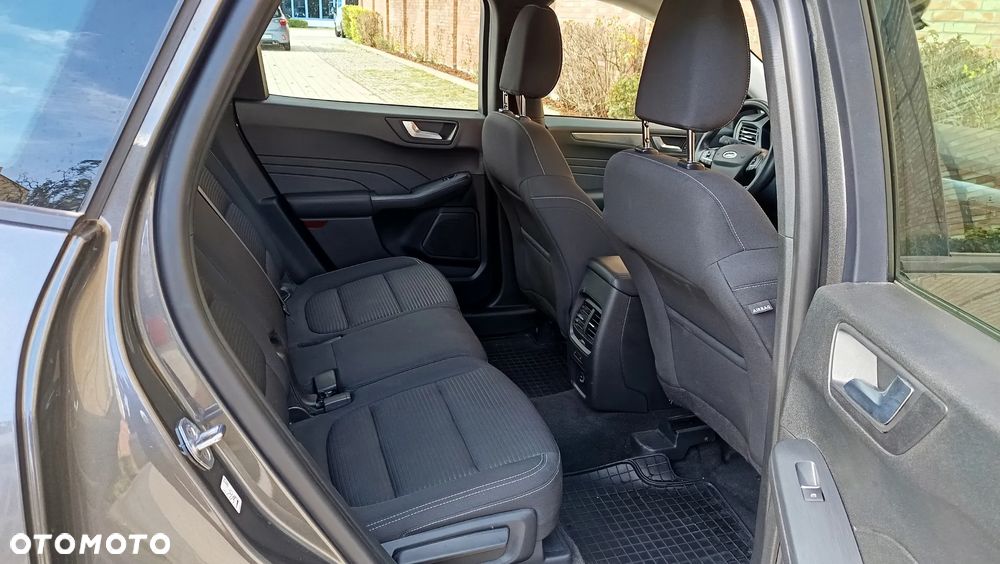Ford Kuga 1.5 EcoBoost FWD Titanium - 11