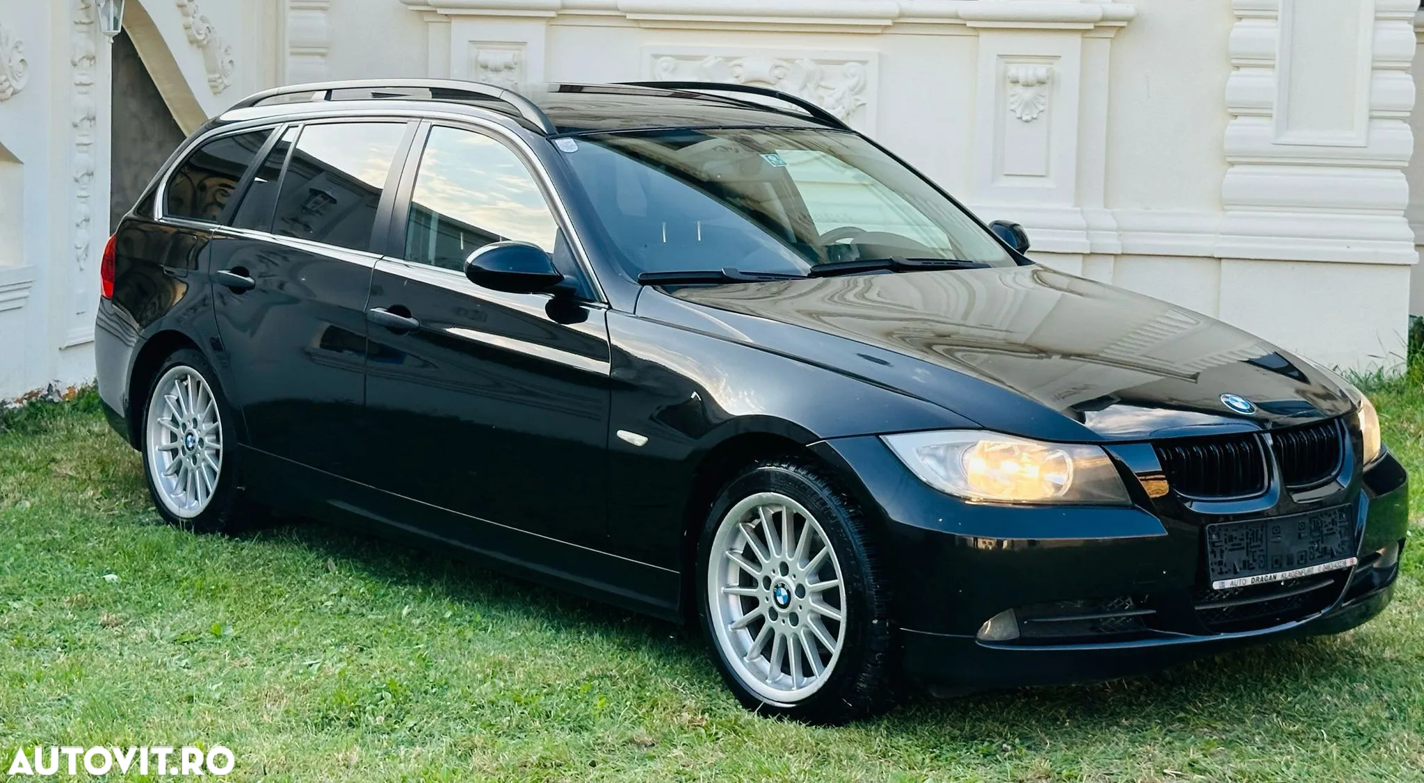BMW Seria 3 320i Aut. - 2