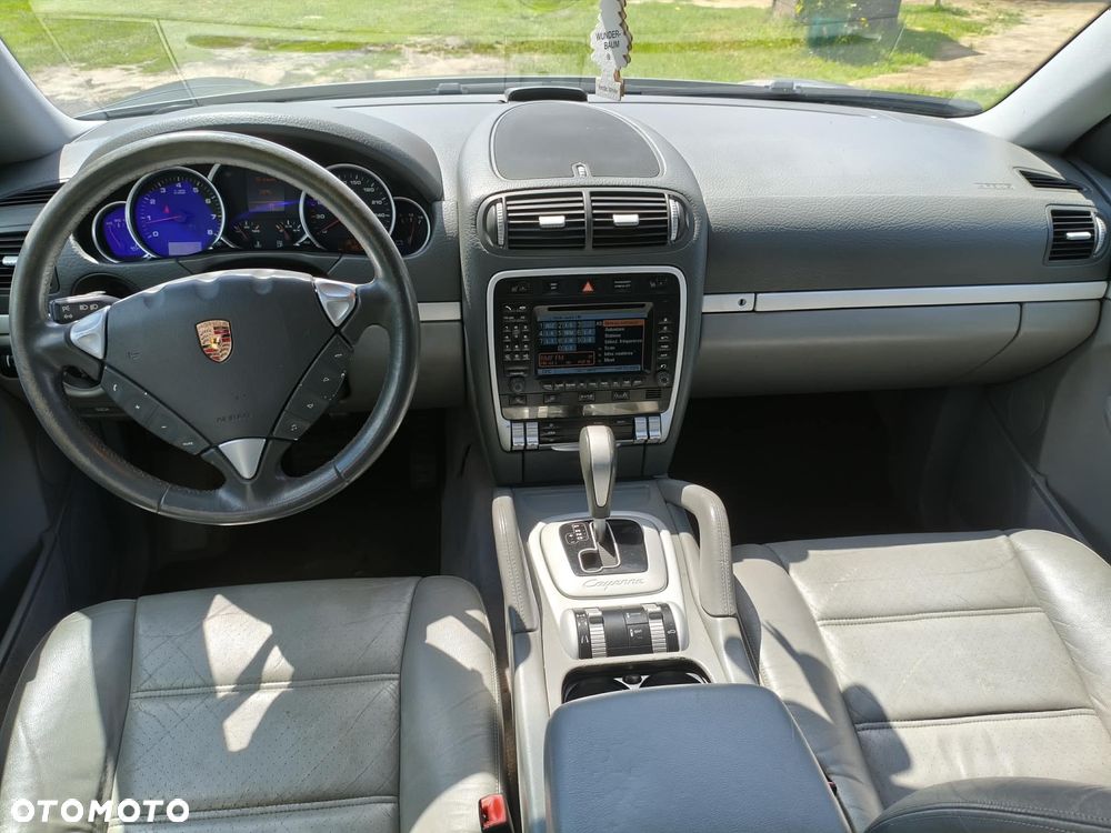 Porsche Cayenne - 3