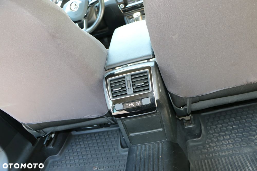 Skoda Superb 2.0 TDI Style - 12