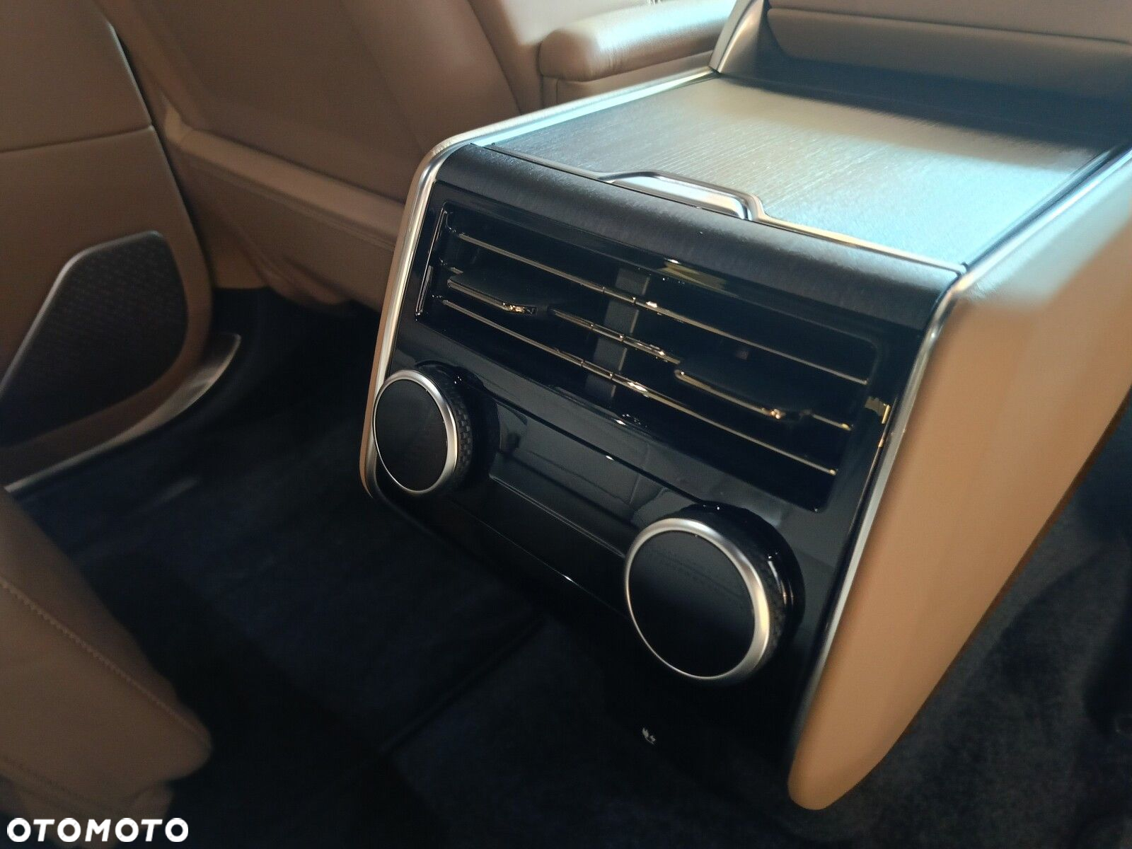 Land Rover Range Rover - 33