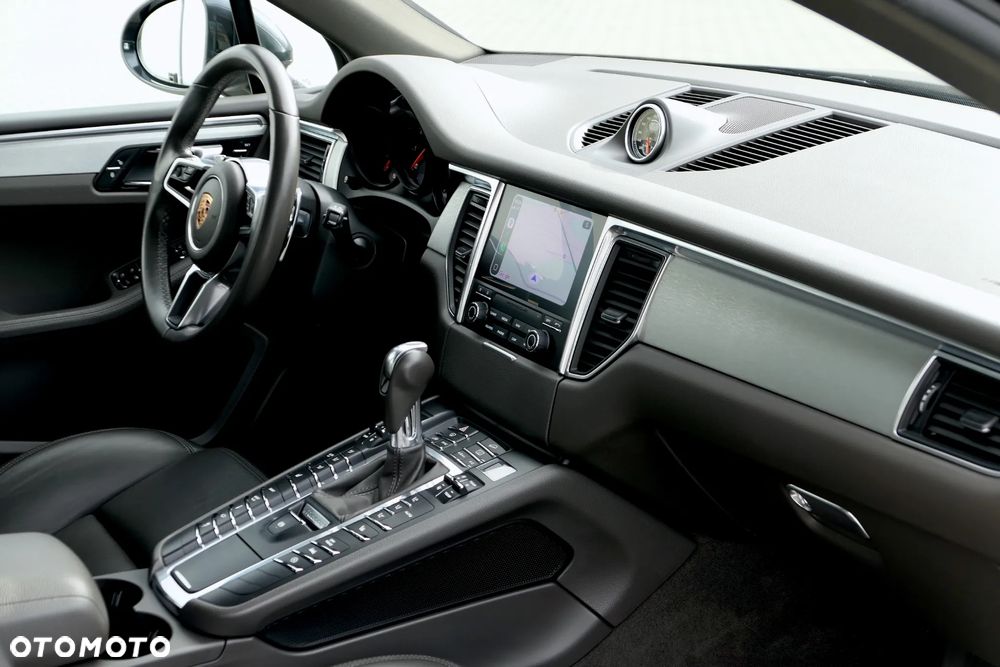 Porsche Macan Standard - 19