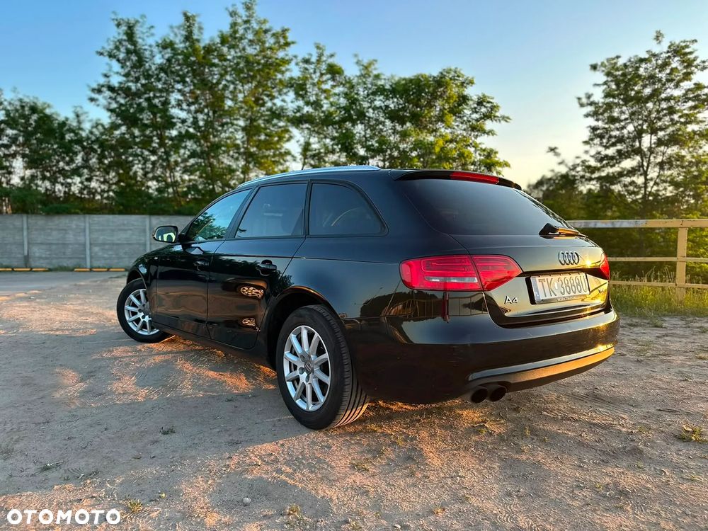 Audi A4 Avant 2.0 TDI - 11
