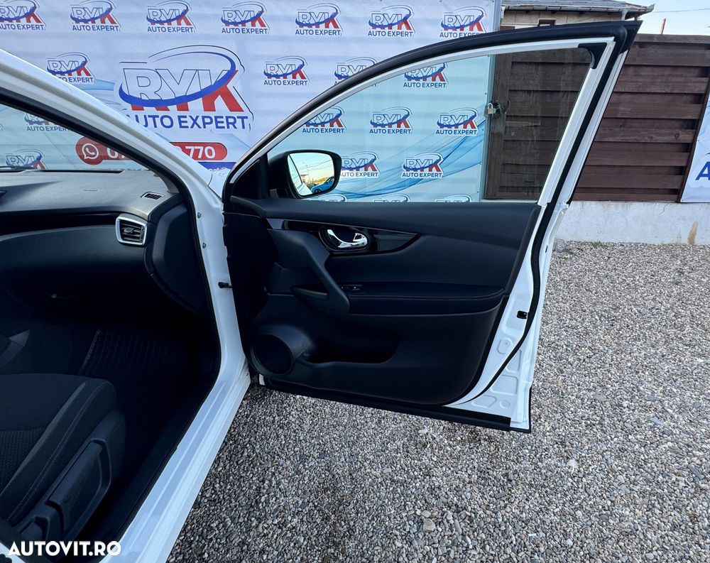 Nissan Qashqai 1.5 DCI N-CONNECTA - 14