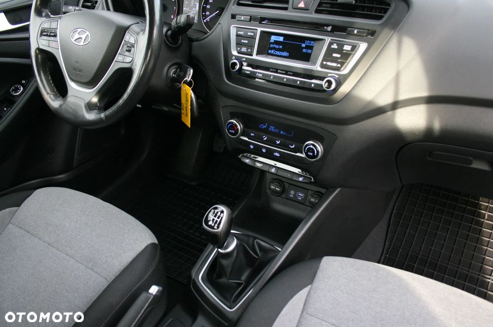 Hyundai i20 1.4 Comfort - 12