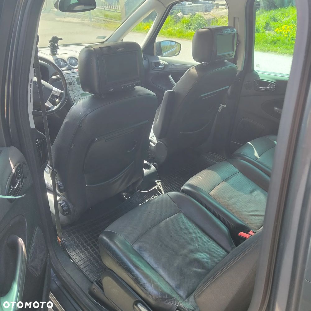 Ford Galaxy 2.0 TDCi Ghia - 8