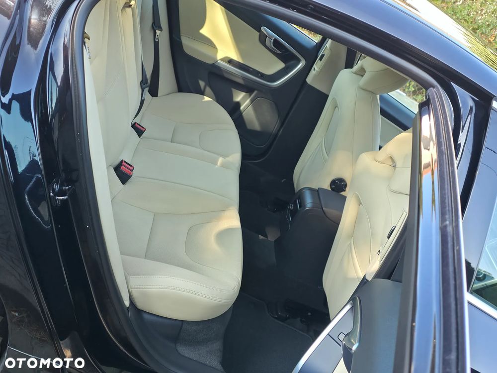 Volvo S60 - 27