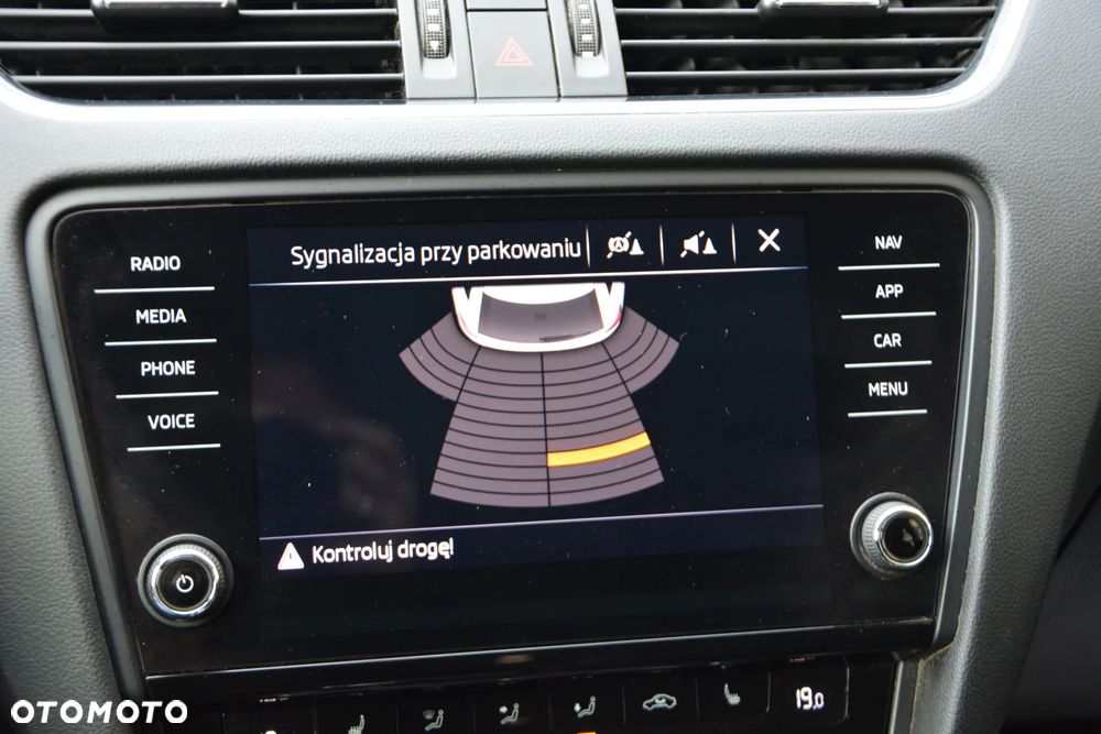 Skoda Octavia 1.6 TDI Premium Edition - 15