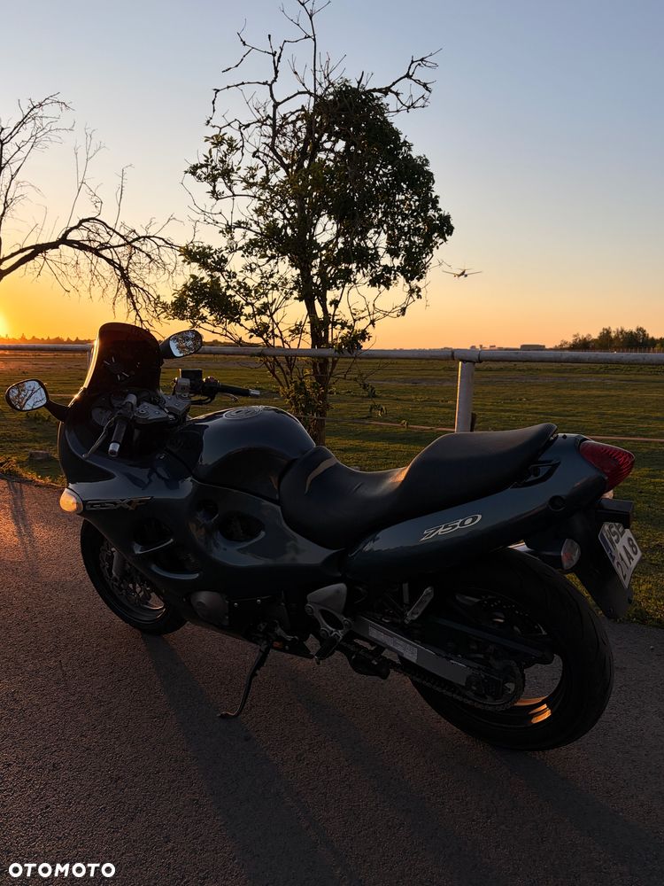 Suzuki GSX-F - Katana - 7
