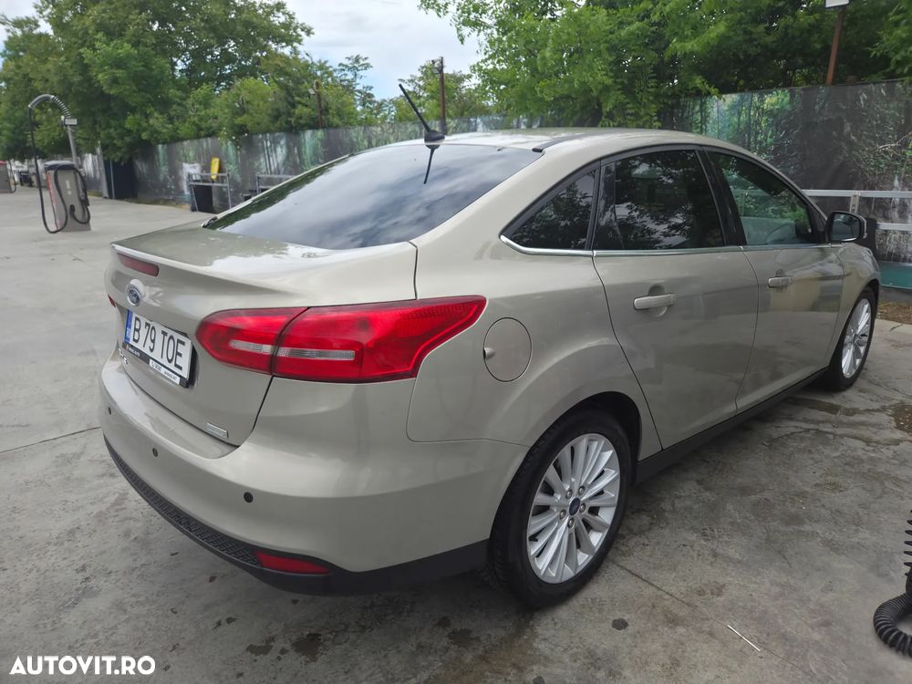 Ford Focus 1.0 EcoBoost Titanium - 5
