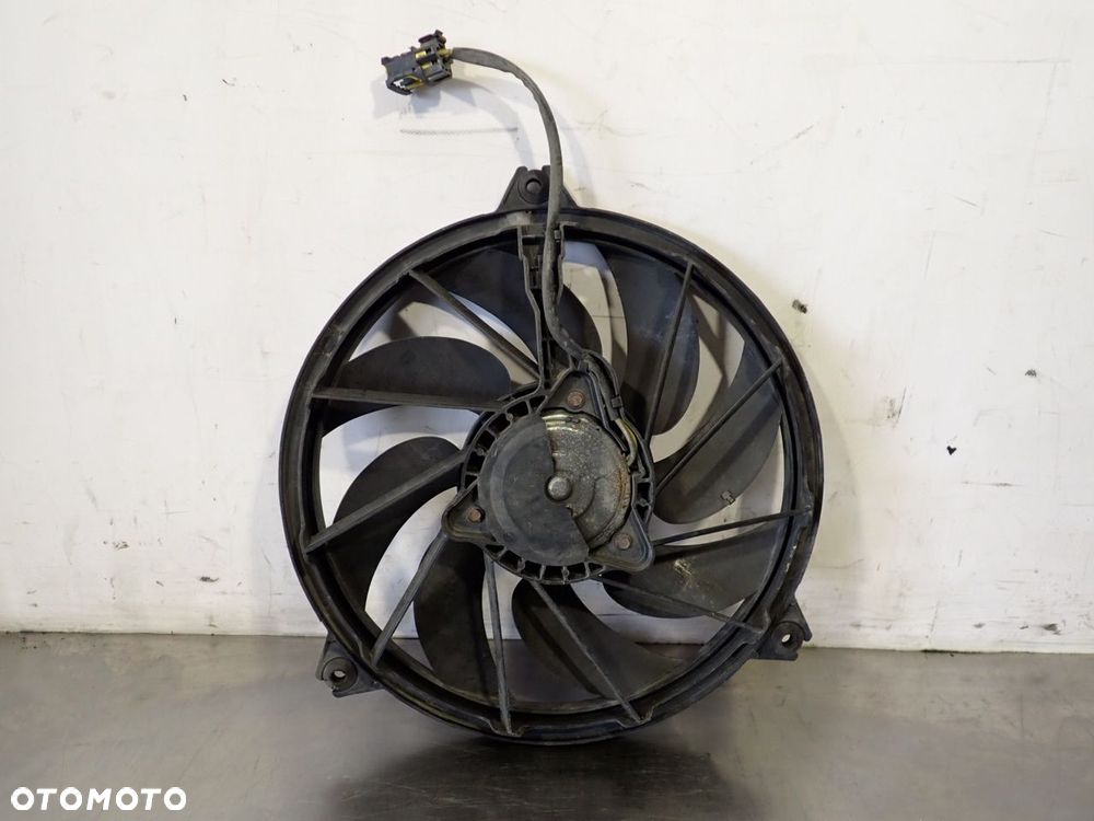 WENTYLATOR CHŁODNICY PEUGEOT 207 - 2