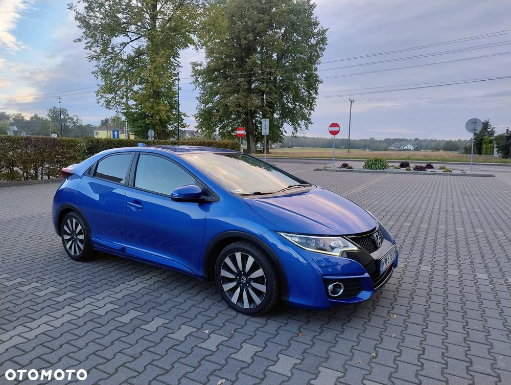 Honda Civic 1.8 Executive Navi - 2
