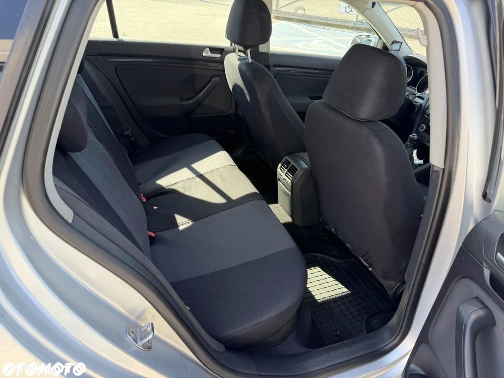 Volkswagen Golf 1.6 TDI Comfortline - 5
