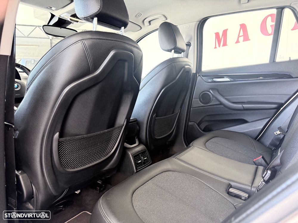 BMW X1 sDrive18d Aut. Sport Line - 43