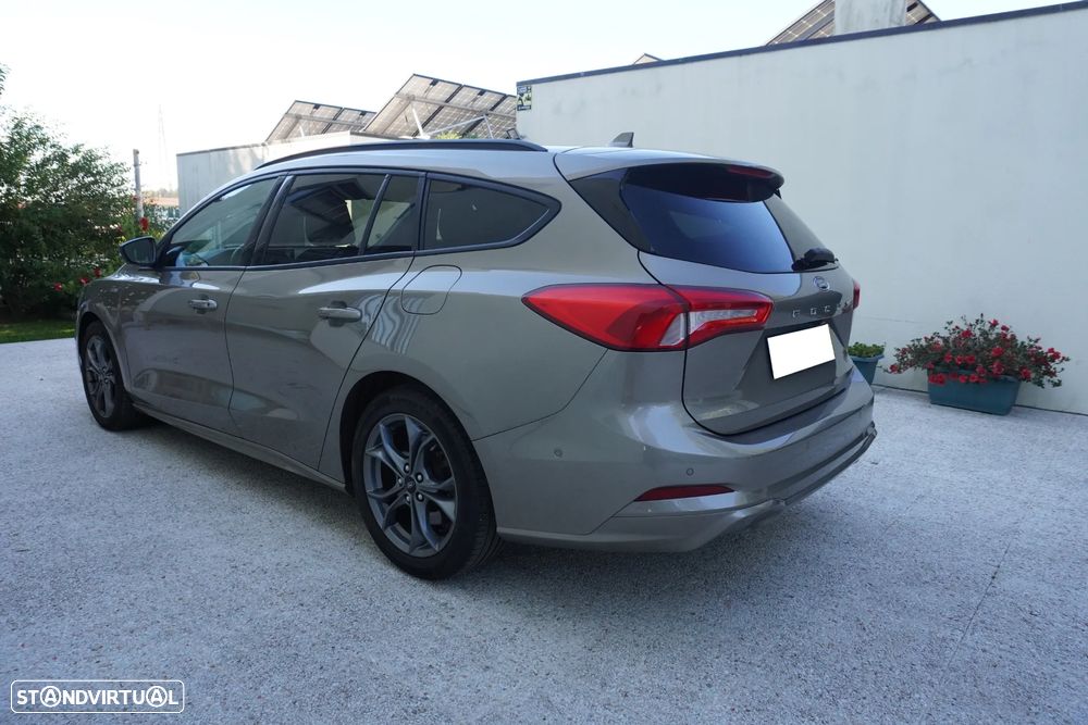 Ford Focus SW 1.0 EcoBoost ST-Line - 4