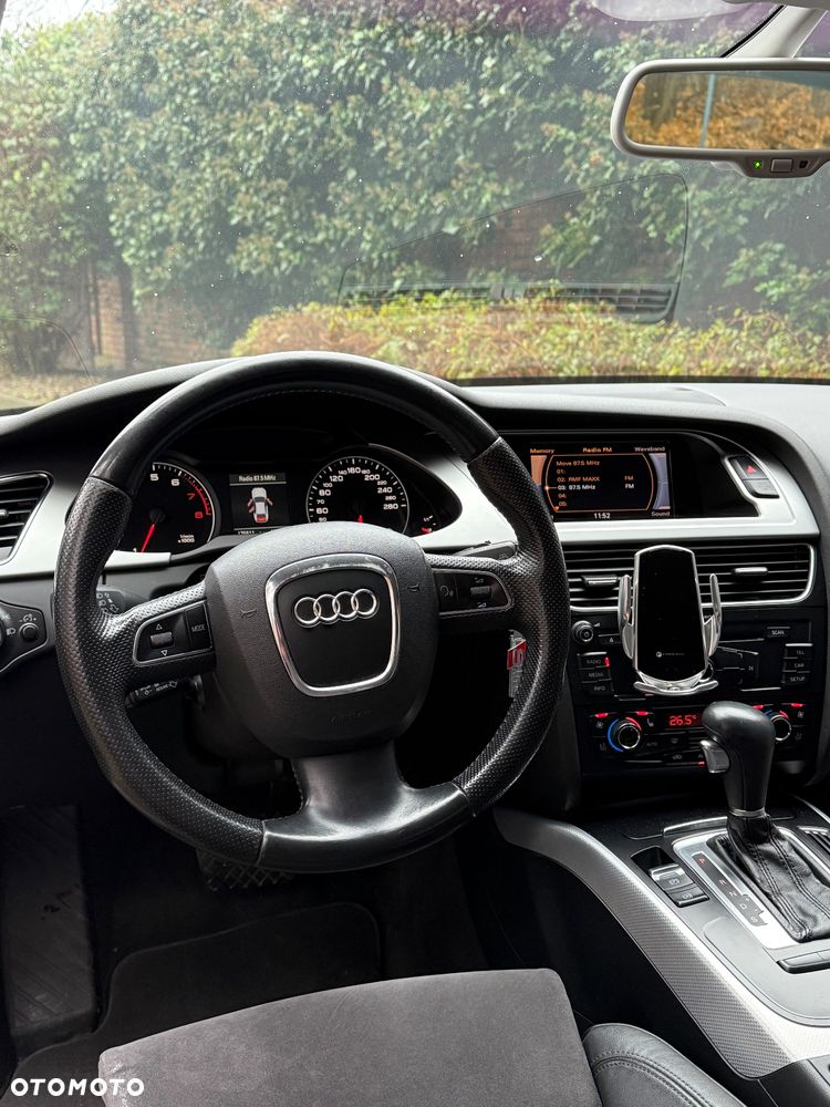 Audi A4 Limousine - 6