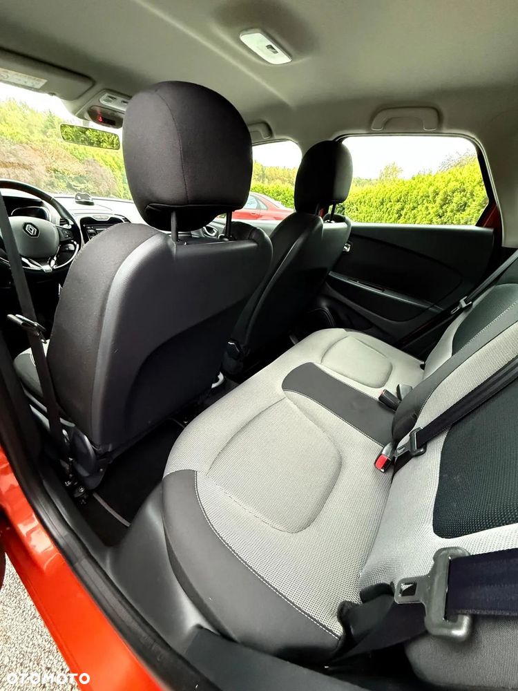 Renault Captur 1.2 TCe Intens EDC - 16