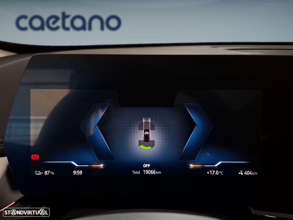 BMW iX1 eDrive20 - 17