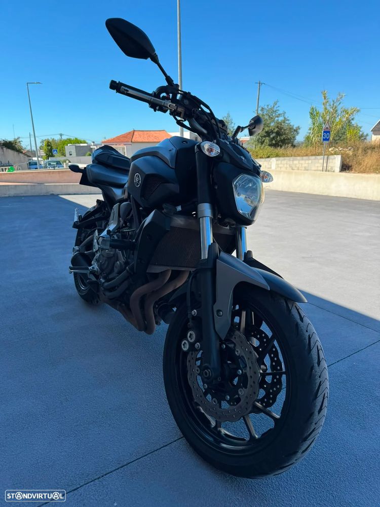 Yamaha MT-07 - 11