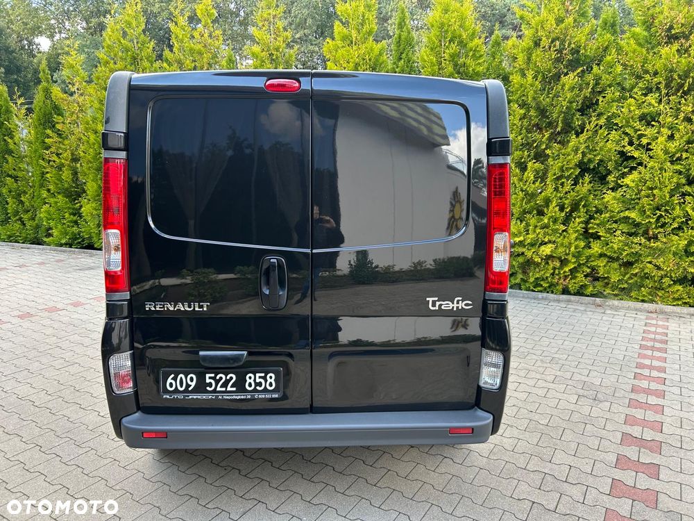 Renault Trafic - 23