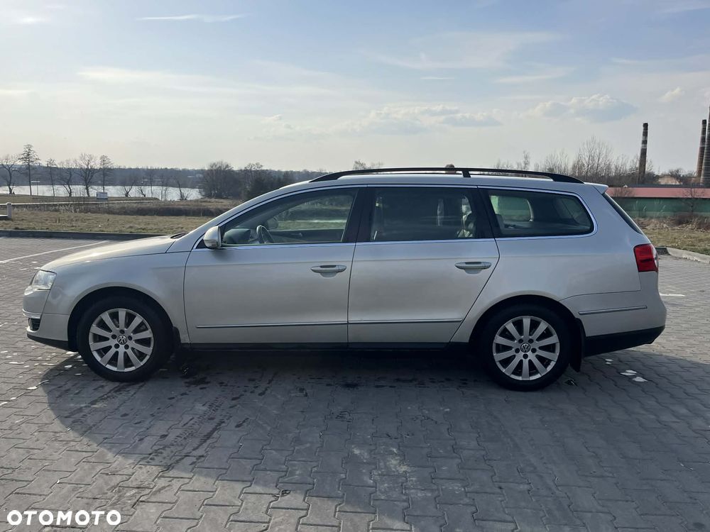 Volkswagen Passat - 4