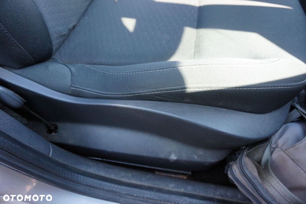 FOTEL PRZEDNI PRAWY CLIO III PH2 LIFT 5D HB  RENAULT 2009-2012 - 3