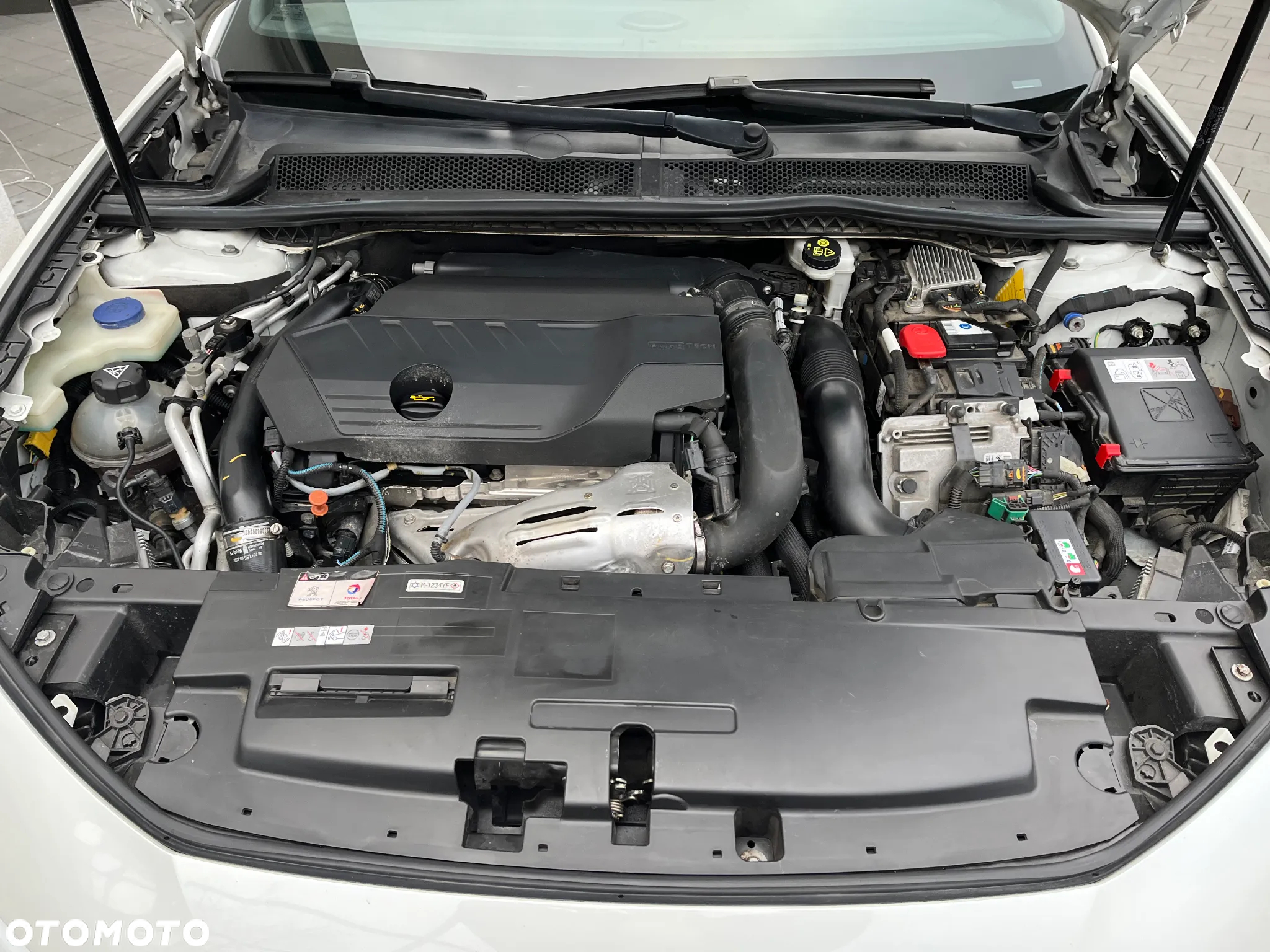 Peugeot 508 SW Plug-In Hybrid 225 e-EAT8 GT - 36