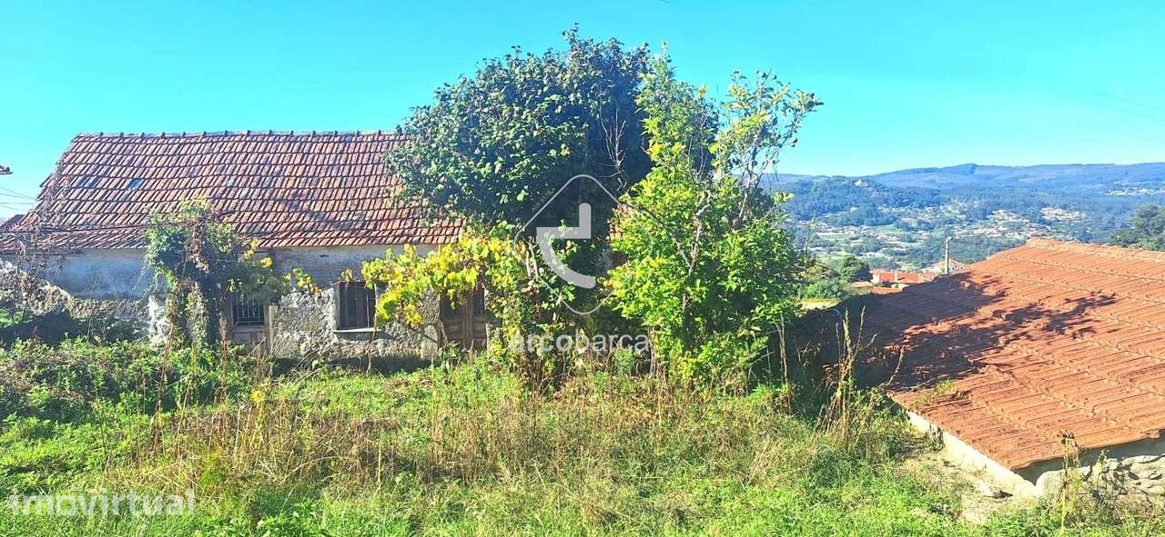 Moradia em Pedra para Recuperar com Anexo e Terreno de 2300 m2 – Resen - Grande imagem: 4/28