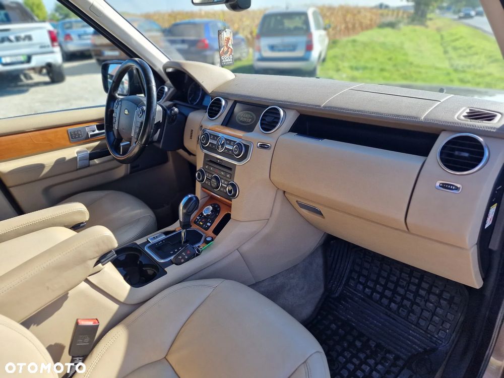 Land Rover Discovery 3.0 TD V6 HSE - 29