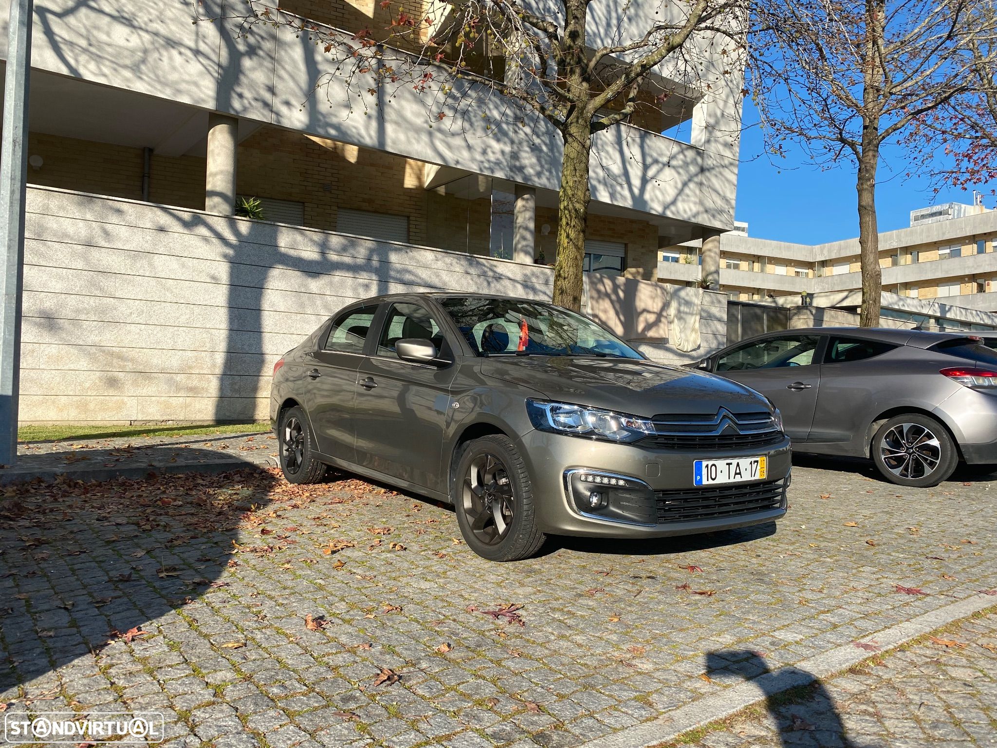 Citroën C-Elysée 1.2 PureTech Shine - 1