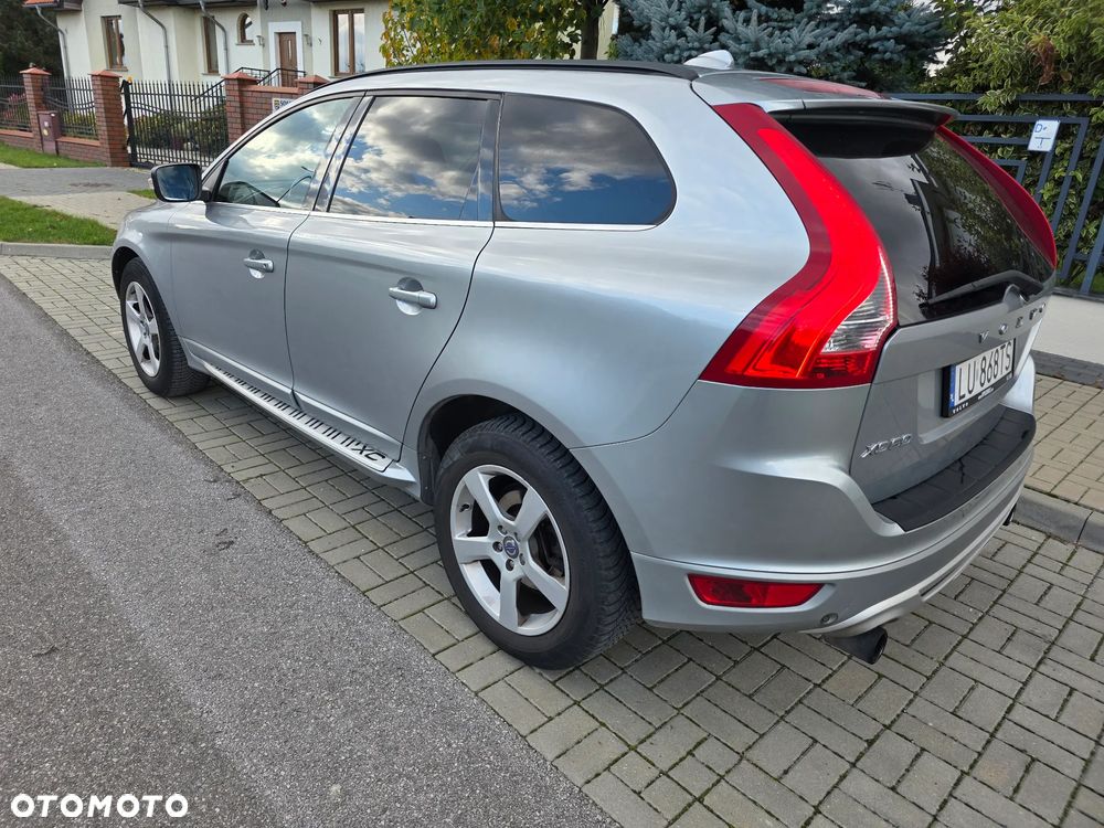 Volvo XC 60 2.0T R-Design - 6