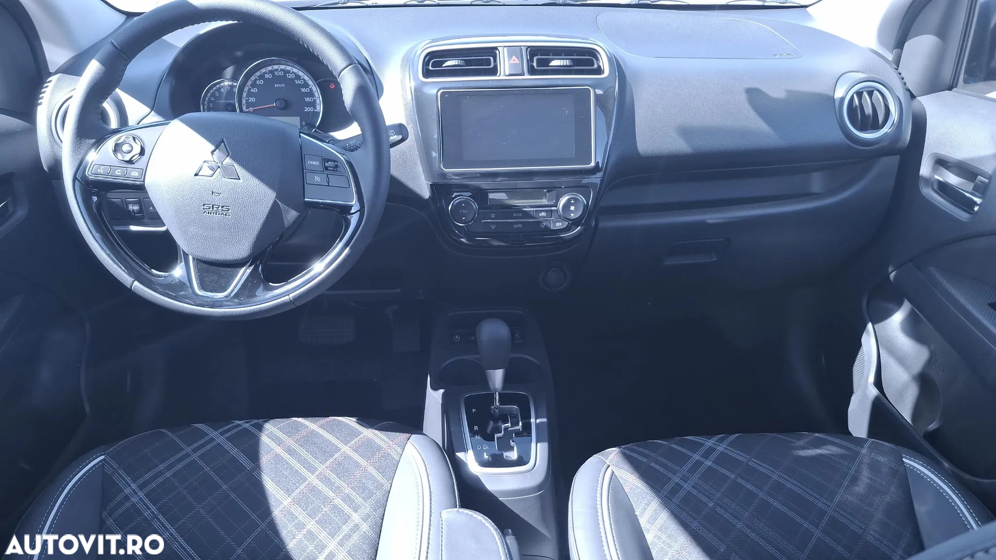 Mitsubishi Space Star 1.2 2WD CVT Intense+ - 12