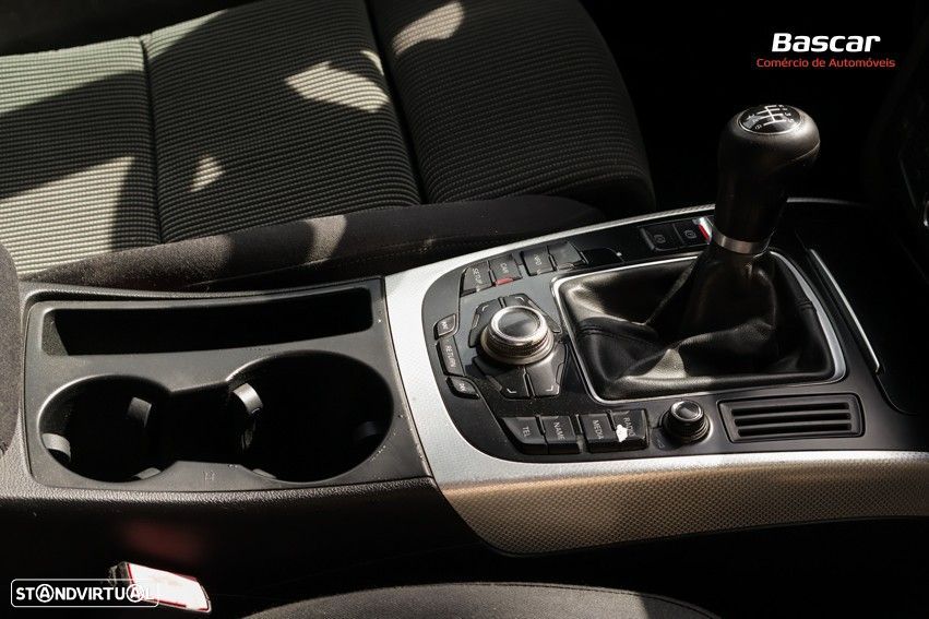 Audi A4 Avant 2.0 TDI Business Line Sport - 43