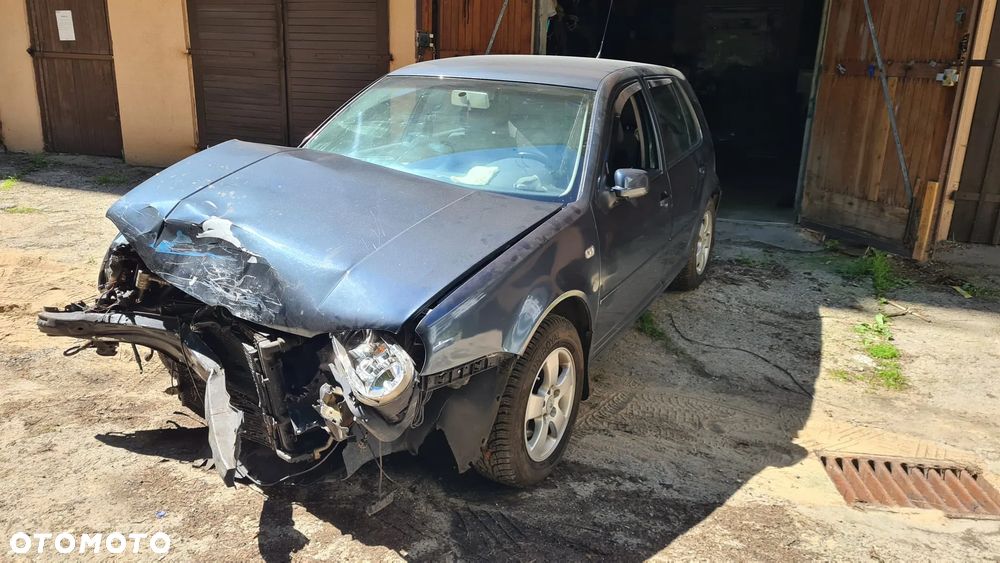 Volkswagen Golf 1.9 TDI Comfortline - 6