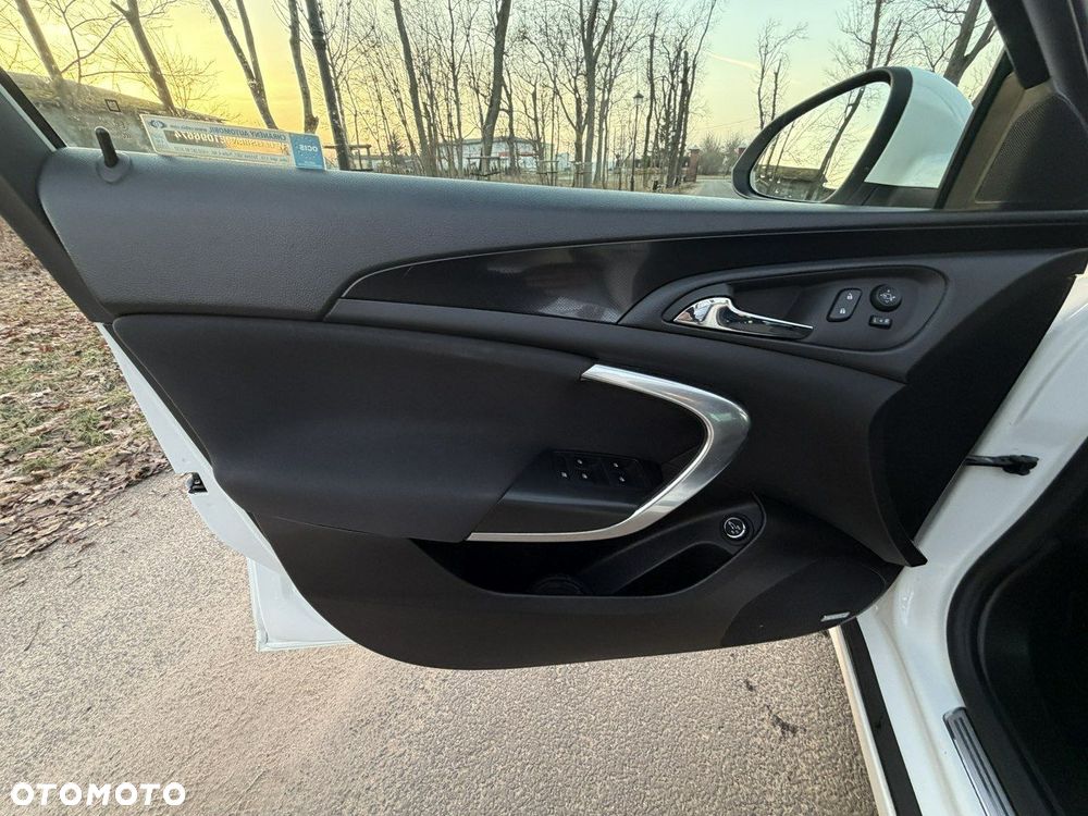 Opel Insignia - 18