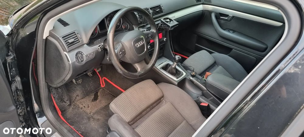 Audi A4 Avant - 8