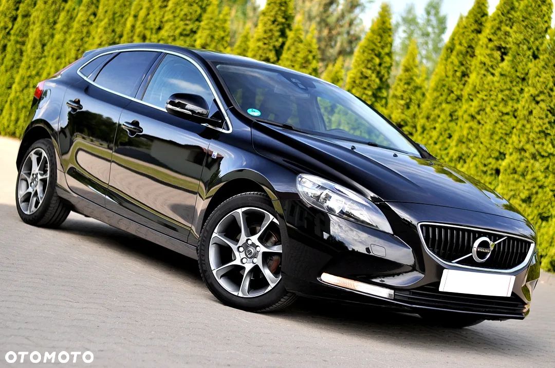 Volvo V40 D2 Drive-E Ocean Race - 1