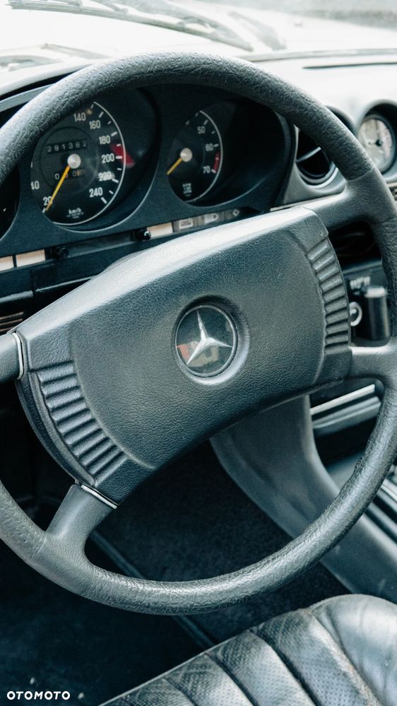 Mercedes-Benz SLC - 32