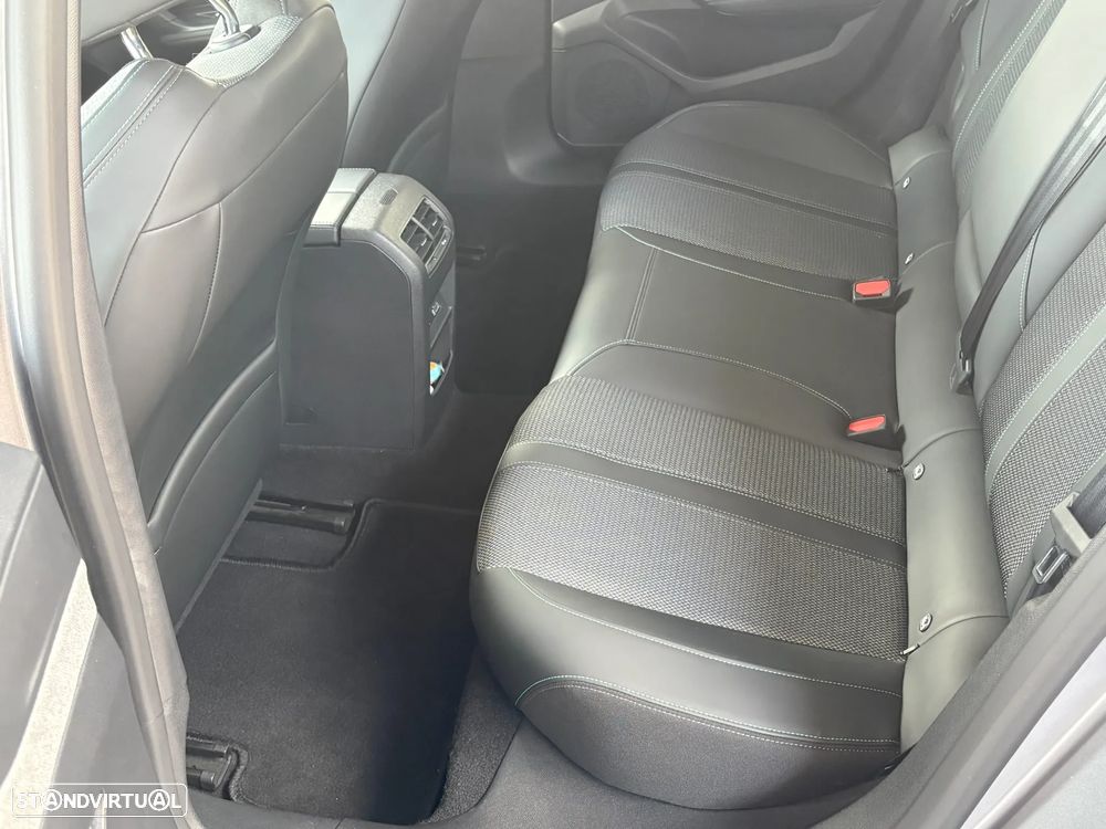 Peugeot 308 1.2 PureTech Allure Pack - 14