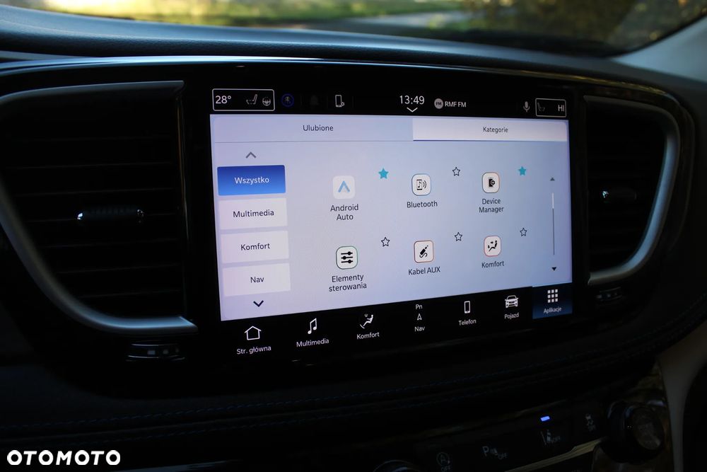 Chrysler Pacifica - 35