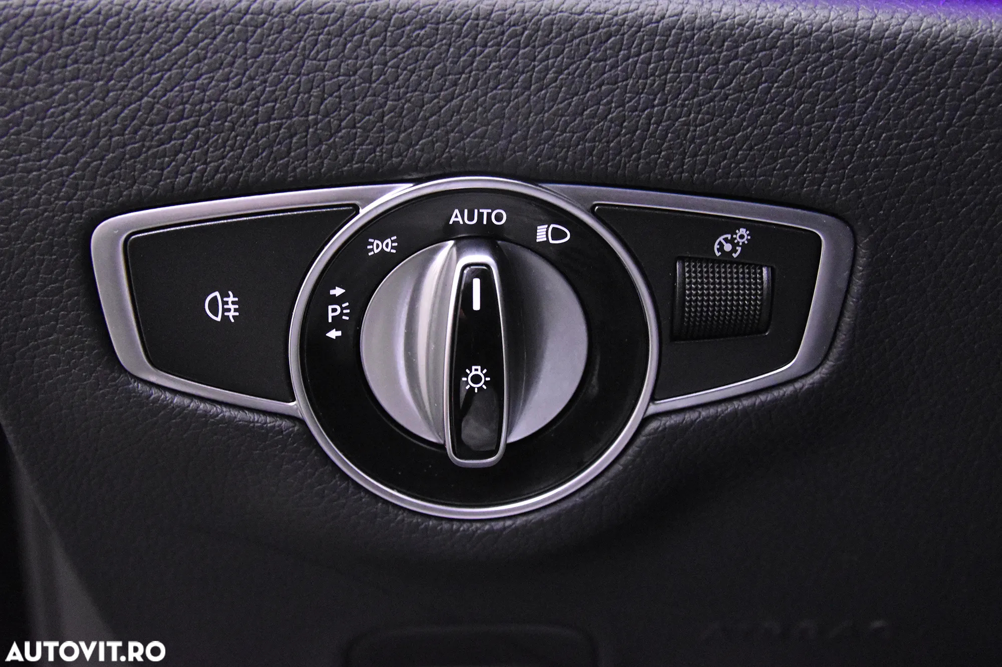 Mercedes-Benz E 300 de T 9G-TRONIC - 15